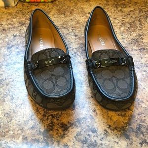 Coach flat shoes 8.5 Excellent condition no box